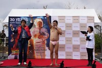 「タイムマシーン・デロリアン走行会」の様子。