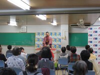 「落語と体操」の様子。