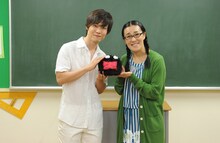 左から一徹、たんぽぽ白鳥。