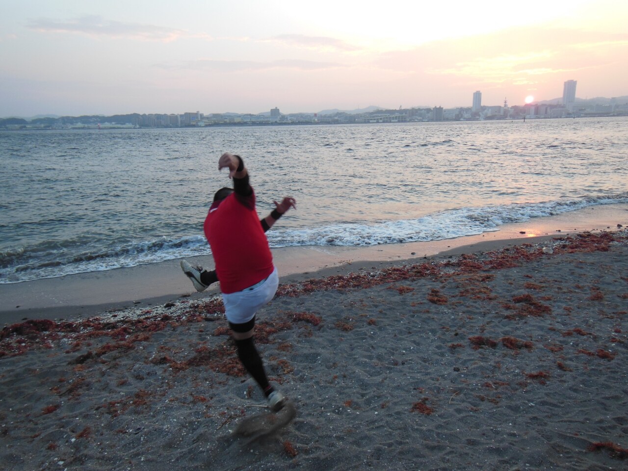 「RGと廃墟をめぐり廃墟あるあるを一個だけ見つけるバスツアー」の様子。