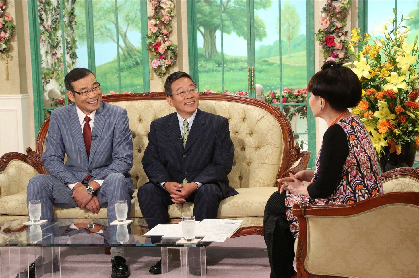 「徹子の部屋」に出演するオール阪神・巨人と黒柳徹子。(c)テレビ朝日