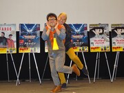 「ストレイン 沈黙のエクリプス」DVD / Blu-ray発売記念イベントに登場したキャイ～ン。