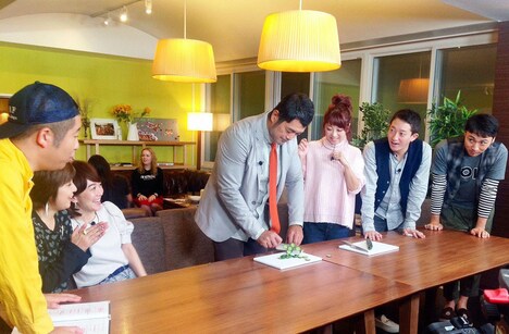 「コレ考えた人、天才じゃね!?」の様子。(c)テレビ東京