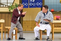 新喜劇「ちっさいオッサンの宝くじ」のワンシーン。