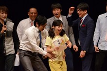 ハルカラ和泉にセクハラをするハマカーン浜谷。