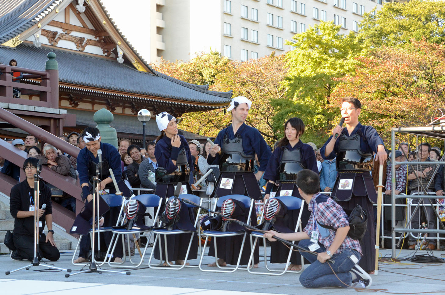 ゴールデンラジオ剣道部に対する「吉田照美 飛べ！サルバドール」のメンバー。