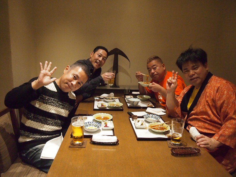 「東野・岡村の旅猿7 プライベートでごめんなさい… ジミープロデュース 富士宮・ピクニックの旅＆すき焼きで慰労会 プレミアム完全版」 (c)「東野・岡村の旅猿7」製作委員会