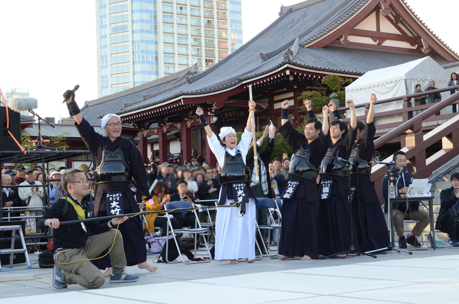 「吉田照美 飛べ！サルバドール」チームに勝利したゴールデンラジオ剣道部。