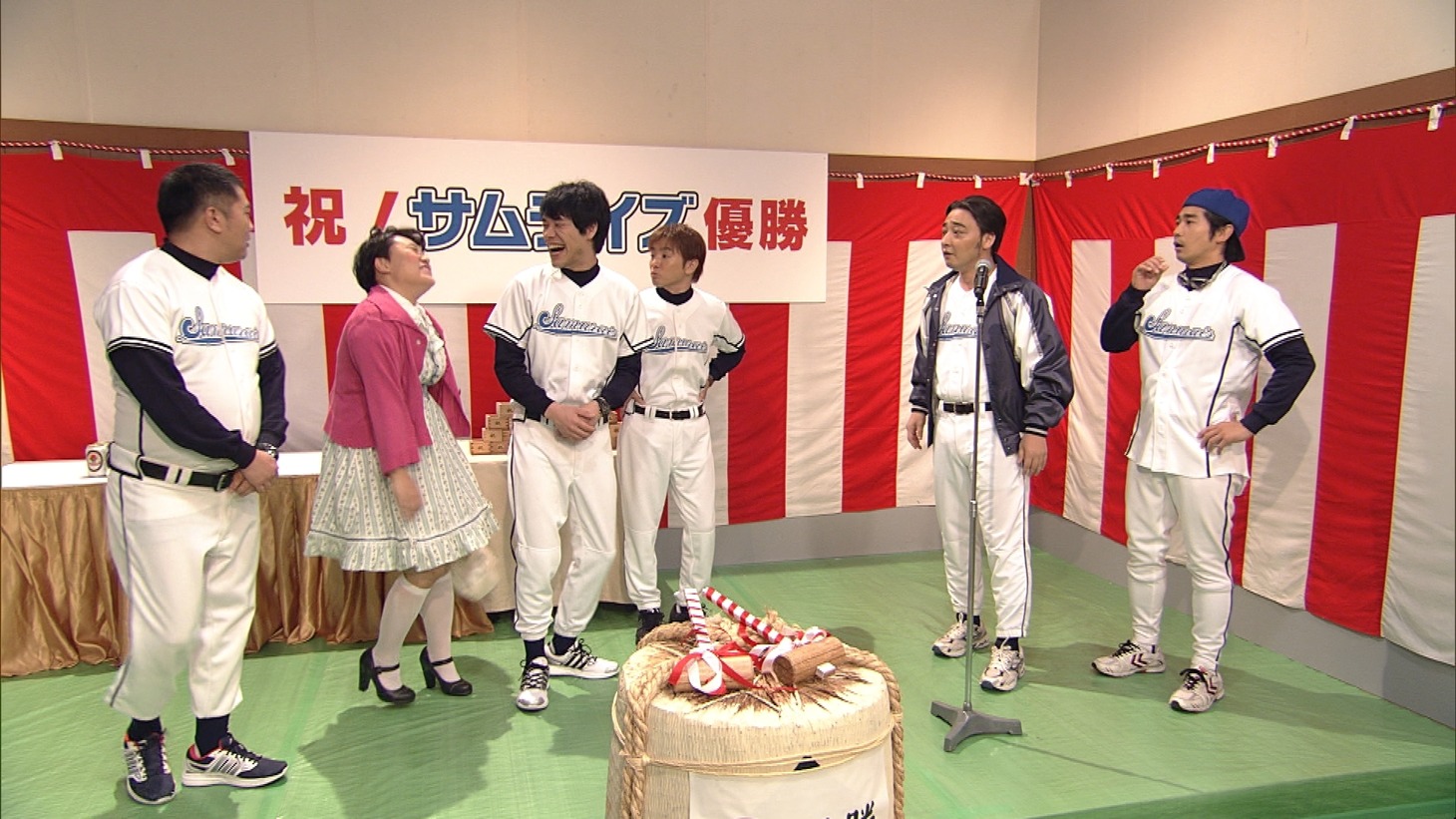 オープニング・ショートコント (c)NHK