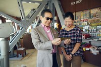 「ブラタモリ」＃22 札幌編のワンシーン。(c)NHK