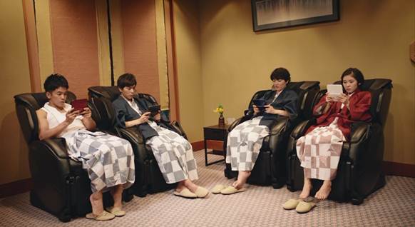 「モンスターハンタークロス」のテレビCM「4大メインモンスター編」に出演する（左から）武井壮、次長課長・井上、染谷将太、松岡茉優。