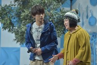 左から、吉沢亮、富山えり子。(c)NHK