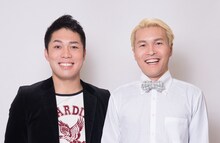 ツインタワー。左がオオニシ、右が福田。