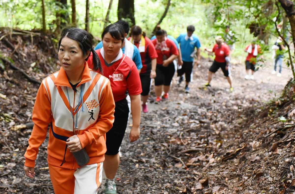 「ダイエット・ヴィレッジ『デブのままでは終われない』汗と涙の大減量合宿」のワンシーン。 (c)日本テレビ