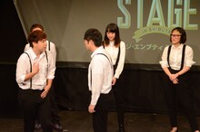 水玉れっぷう隊・ケン、ギンナナ、スパイクによる即興コントの様子。