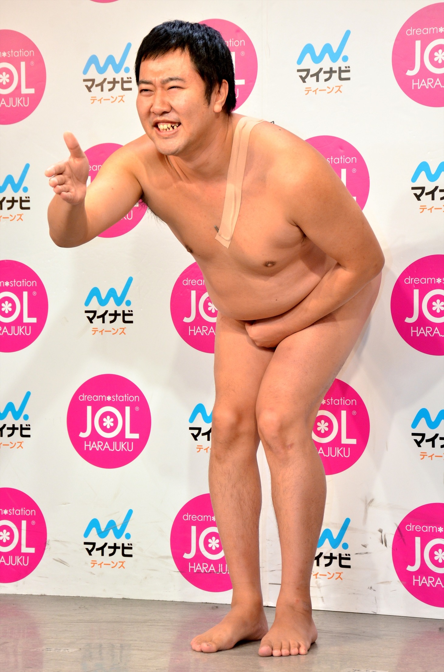 とにかく明るい安村