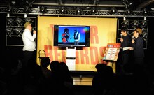 「野性爆弾 20周年記念単独ライブDVD『野性爆弾 初！ネタのみGIG』」発売記念イベントのトーク中の様子。