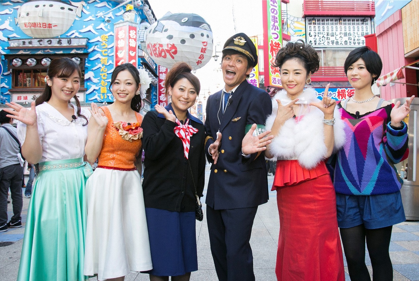 エンカメ特別企画「若手歌手育成 エンカメアカデミー」に出演する工藤あやの、西田あい、友近、ますだおかだ岡田、林よしこ、伊藤美裕（左から）。(c)ABC