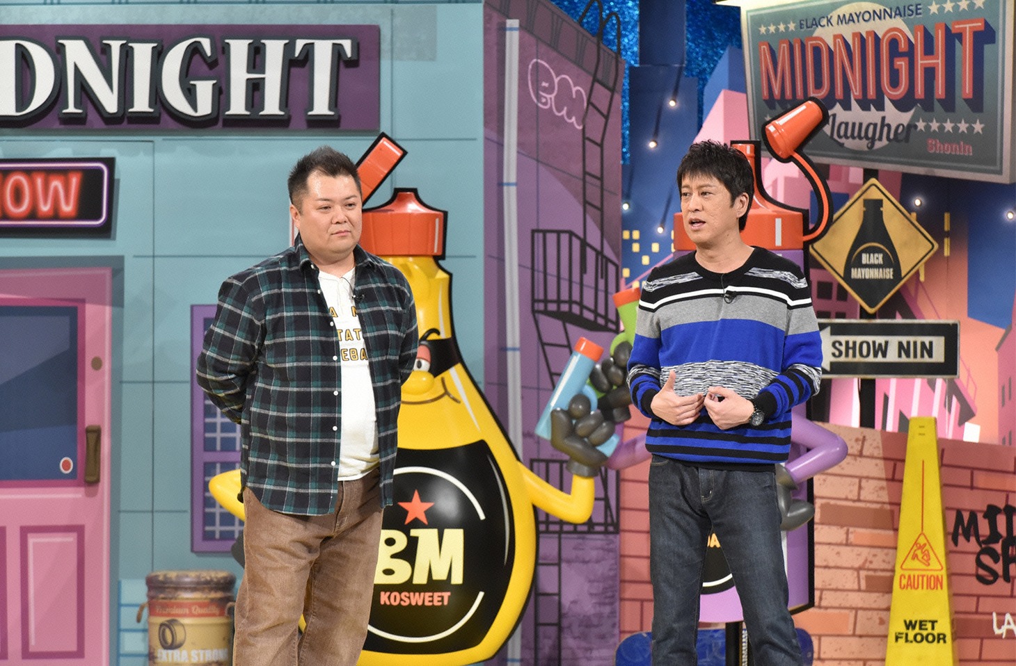 MCのブラックマヨネーズ。(c)読売テレビ