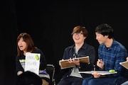 左からオアシズ大久保、ラバーガール。