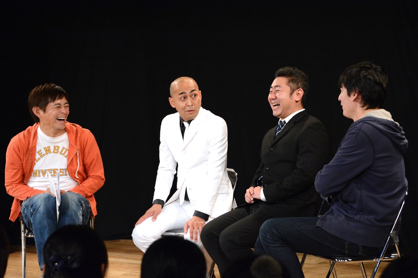 左から博多華丸、錦鯉、博多大吉。