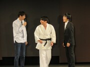 左からPOISON GIRL BAND吉田、サンシャイン坂田、しずる村上。