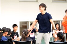 インプロワークショップを展開するニブンノゴ！宮地。