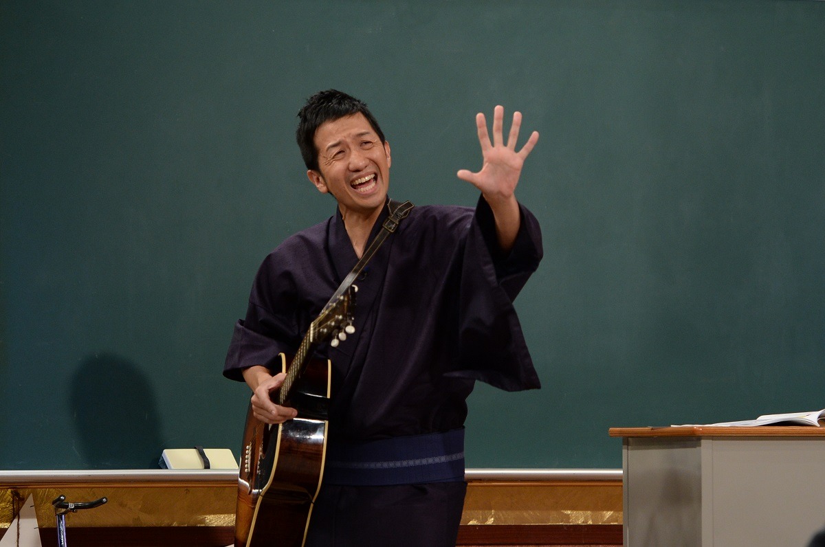 「しくじり先生」に出演する波田陽区。(c)テレビ朝日