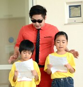 「ラッスンゴレライ」を教える8.6秒バズーカーはまやねん。