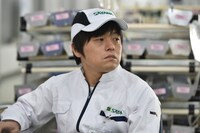 「日曜劇場『下町ロケット』」に出演するバカリズム。(c)TBS