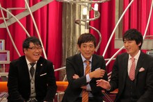 左からカンニング竹山、博多華丸・大吉。(c)BSフジ