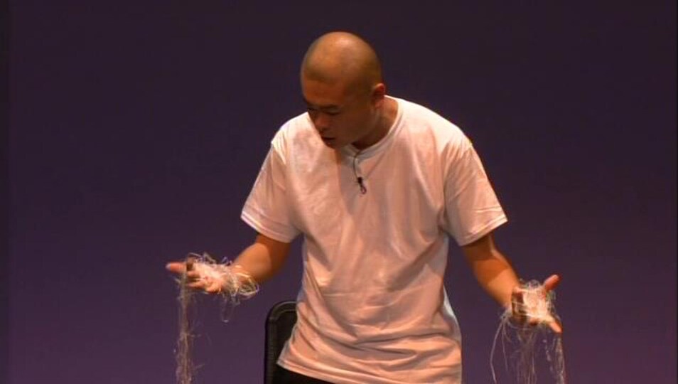 「くもおとこ」のワンシーン。