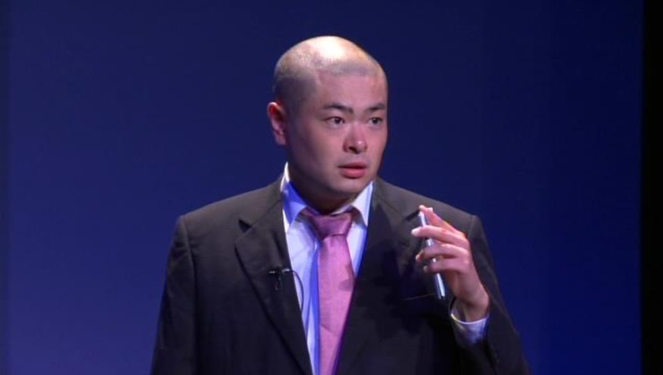 「聞き込み調査」のワンシーン。