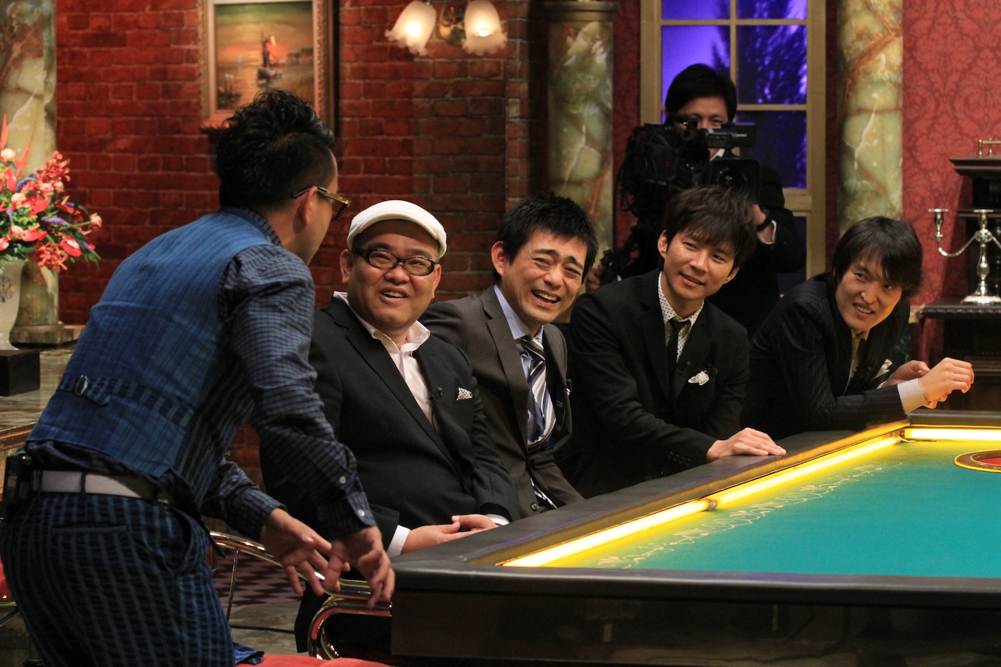 DVD「人志松本のすべらない話 第28回大会完全版」のワンシーン。(c)2016フジテレビジョン/吉本興業株式会社
