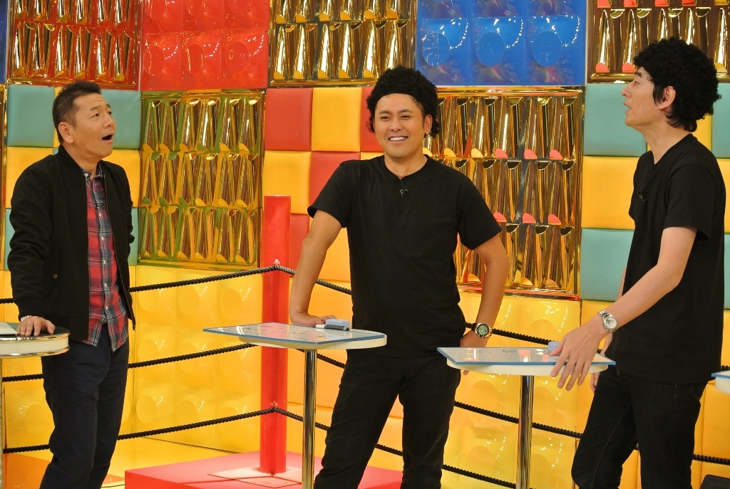 「くりぃむナンチャラ」の「クイズ・天龍源一郎」に出演する（左から）くりぃむしちゅー、博多華丸・大吉の大吉。(c)テレビ朝日