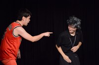 8本目のコントのワンシーン。