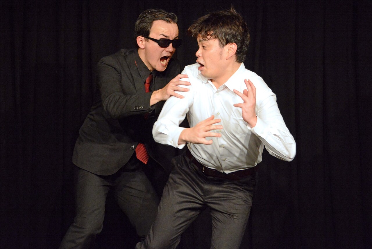 コント「あぶな～い刑事」のワンシーン。