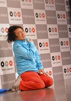 新ネタを披露する永野。