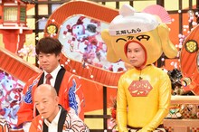 「棚からボタ餅TV」に出演する「いきなり万」ことトップリード新妻（右）。(c)TBS