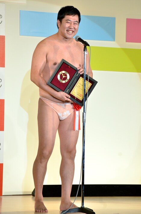 とにかく明るい安村