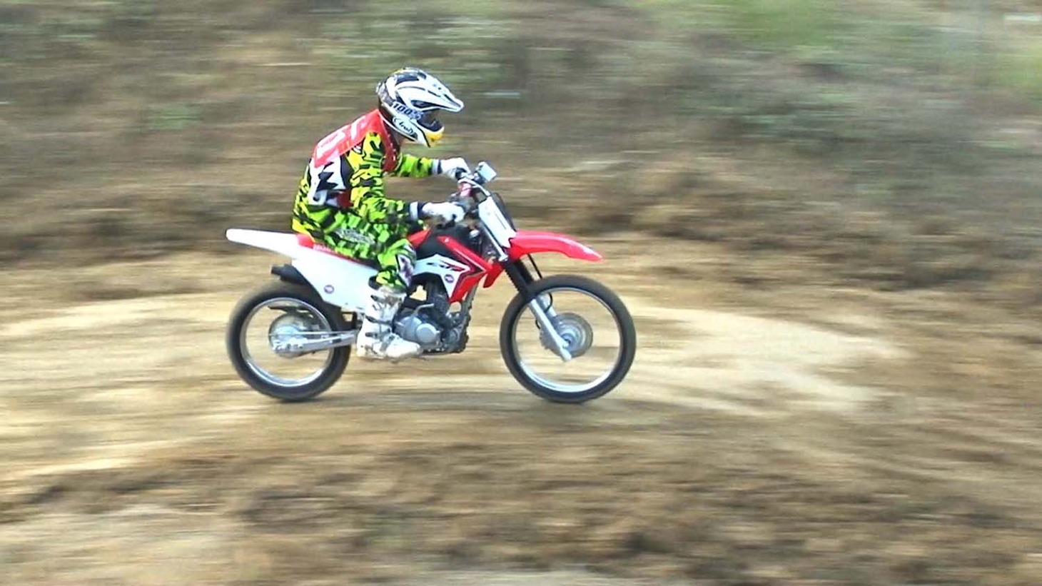 「Honda オフロード・ミーティング」に参戦するチュートリアル福田。(c)BS11