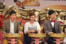 左から関根勤、平愛梨、東貴博。(c)読売テレビ