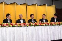 「絶対に笑ってはいけない名探偵24時！」の会見の様子。