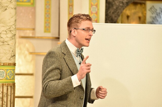 「中居正広の金曜日のスマたちへ」に出演する厚切りジェイソン。(c)TBS