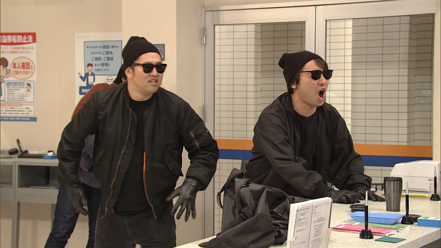 オープニングコント (c)NHK