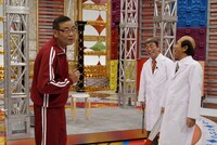 「浜田が志村とリアクション芸ダメ出しSP ～第2弾～」のワンシーン。(c)読売テレビ