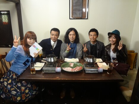 「ウチくる!?」の出演者たち。(c)フジテレビ