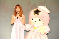 池田エライザとララ。