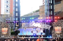 「M-1グランプリ2015」敗者復活戦を盛り上げるどりあんず。