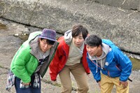 川原でワッキーを発見したときの3人。